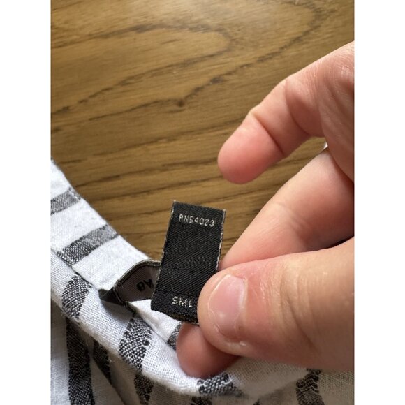 Banana Republic Linen Blend Button Up Blouse Striped Women Size Small Preppy - Picture 6 of 9